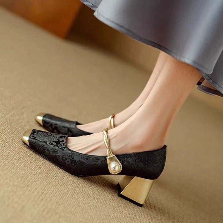 💕🌈【35-40】✨Dámské boty Mary Jane, s retro vzorem a vyšívanými květinami, trendy, léto 2026👡-Z