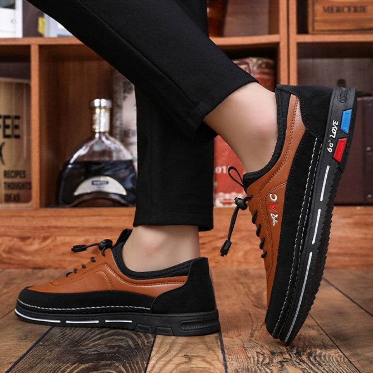 💯🔥【39-48】Los zapatos de negocios casuales para hombre están hechos de cuero impermeable y resistente a las manchas con una suela suave para un uso cómodo.-E