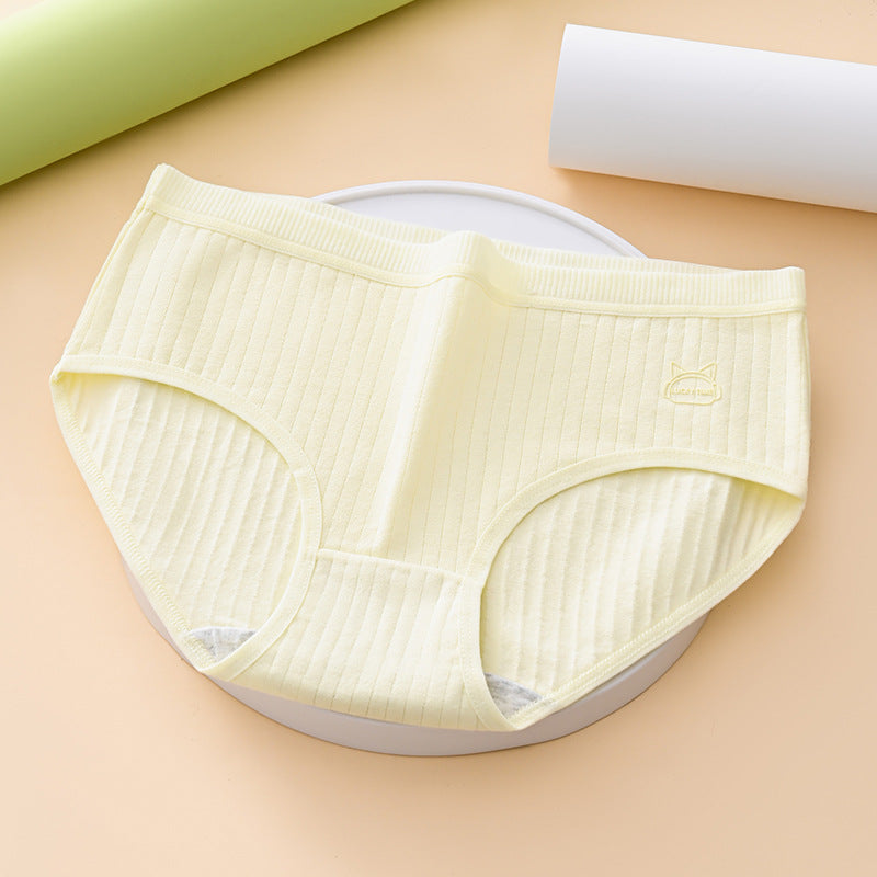 🩲🏆 Letni zestaw (7 szt.) – Wysokie, bawełniane majtki damskie o wygodnym i oddychającym kroju.