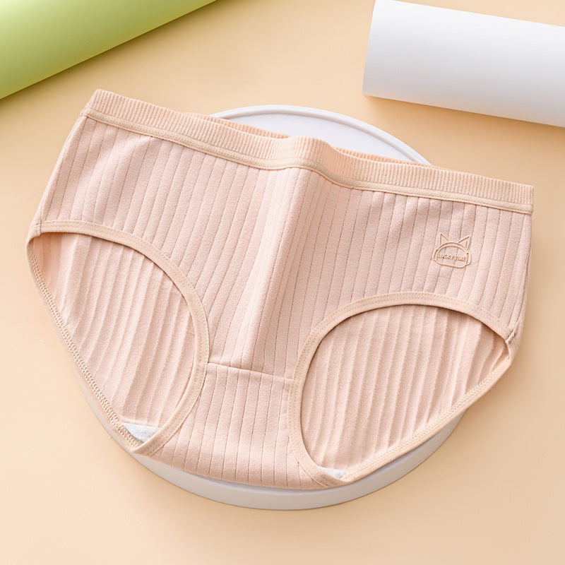 🩲🏆 Letni zestaw (7 szt.) – Wysokie, bawełniane majtki damskie o wygodnym i oddychającym kroju.