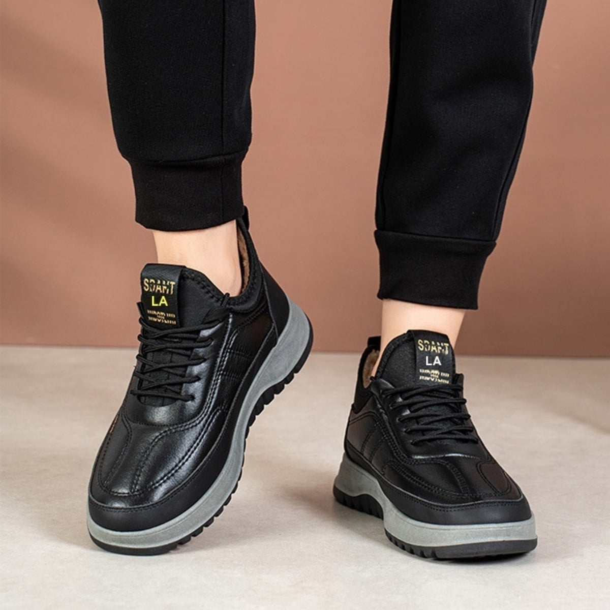 ⛄🔥【39-45】2025 Pánské zimní volnočasové sportovní boty, pravá kůže, voděodolné, měkká podešev a samet, nové-Z